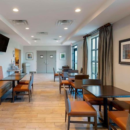 Comfort Inn & Suites East Эллиджей Экстерьер фото
