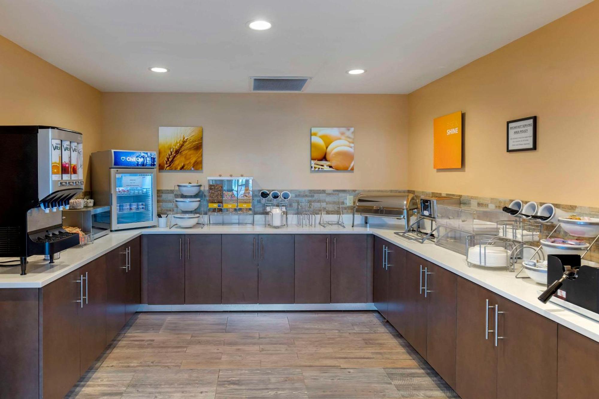 Comfort Inn & Suites East Эллиджей Экстерьер фото
