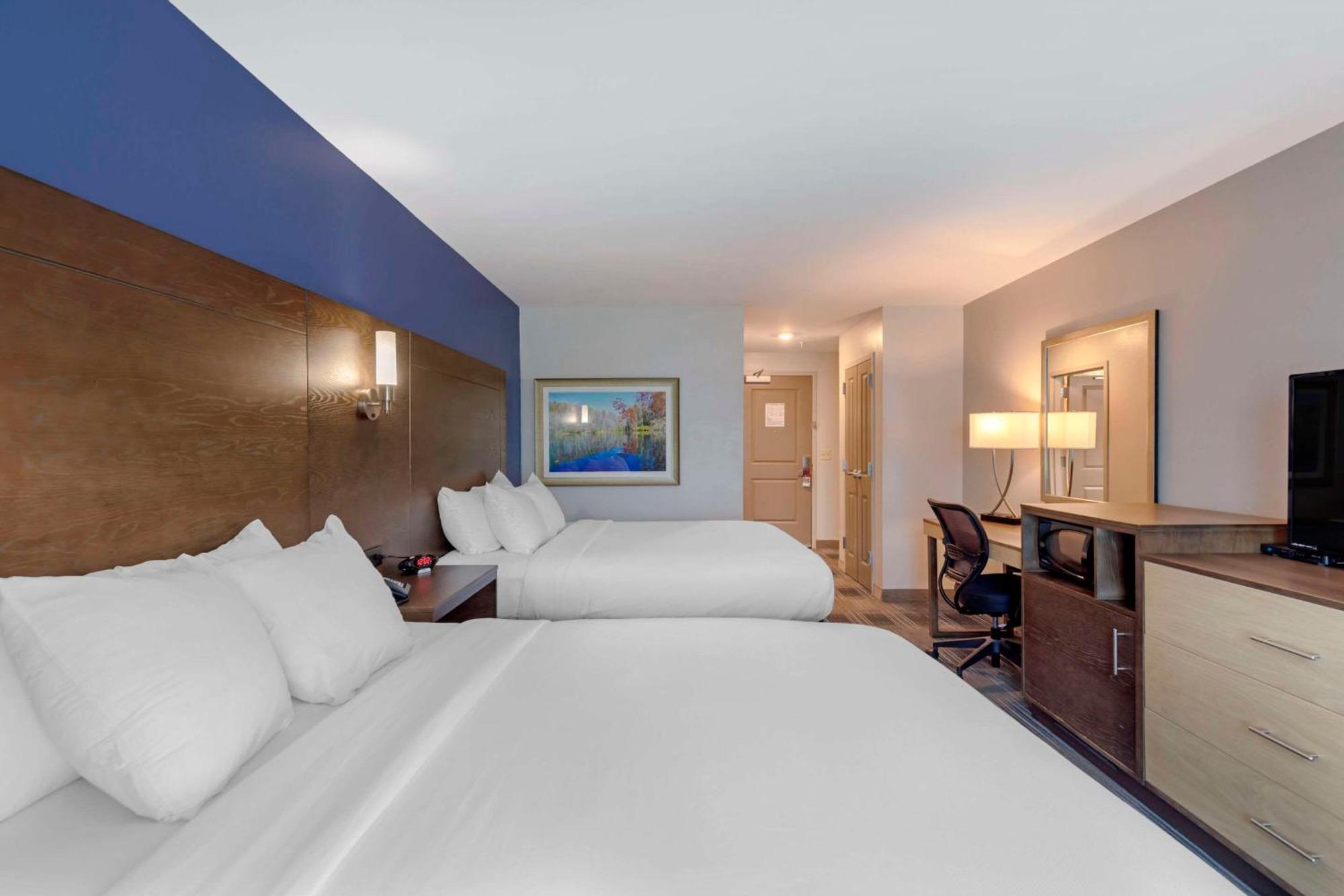 Comfort Inn & Suites East Эллиджей Экстерьер фото