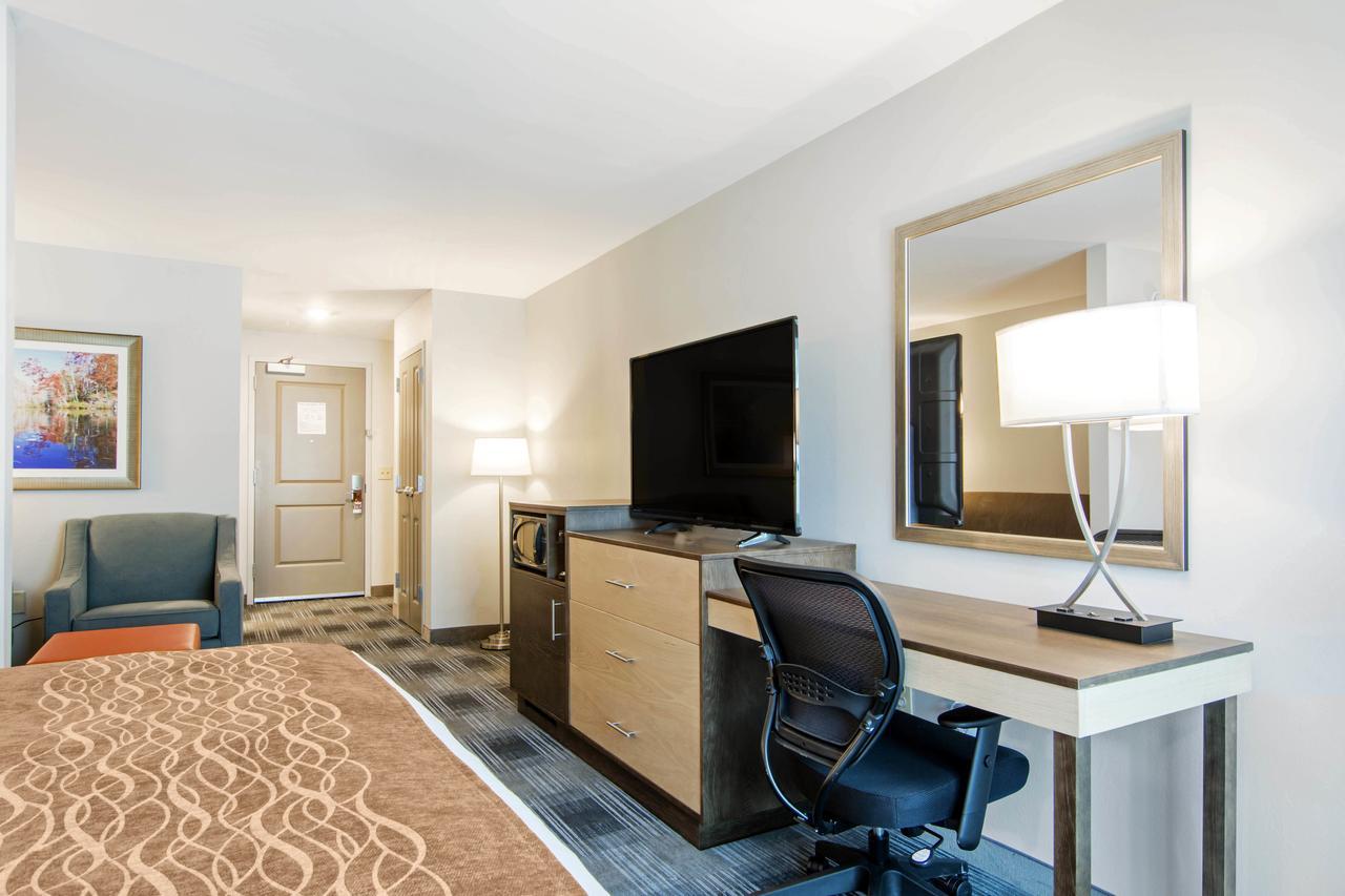 Comfort Inn & Suites East Эллиджей Экстерьер фото