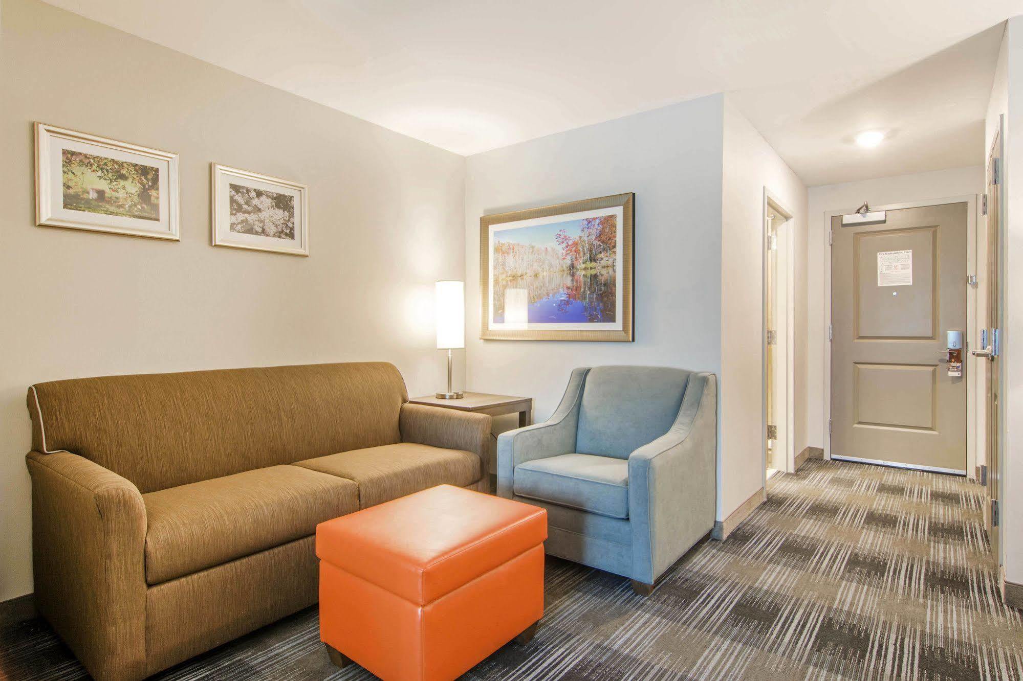 Comfort Inn & Suites East Эллиджей Экстерьер фото